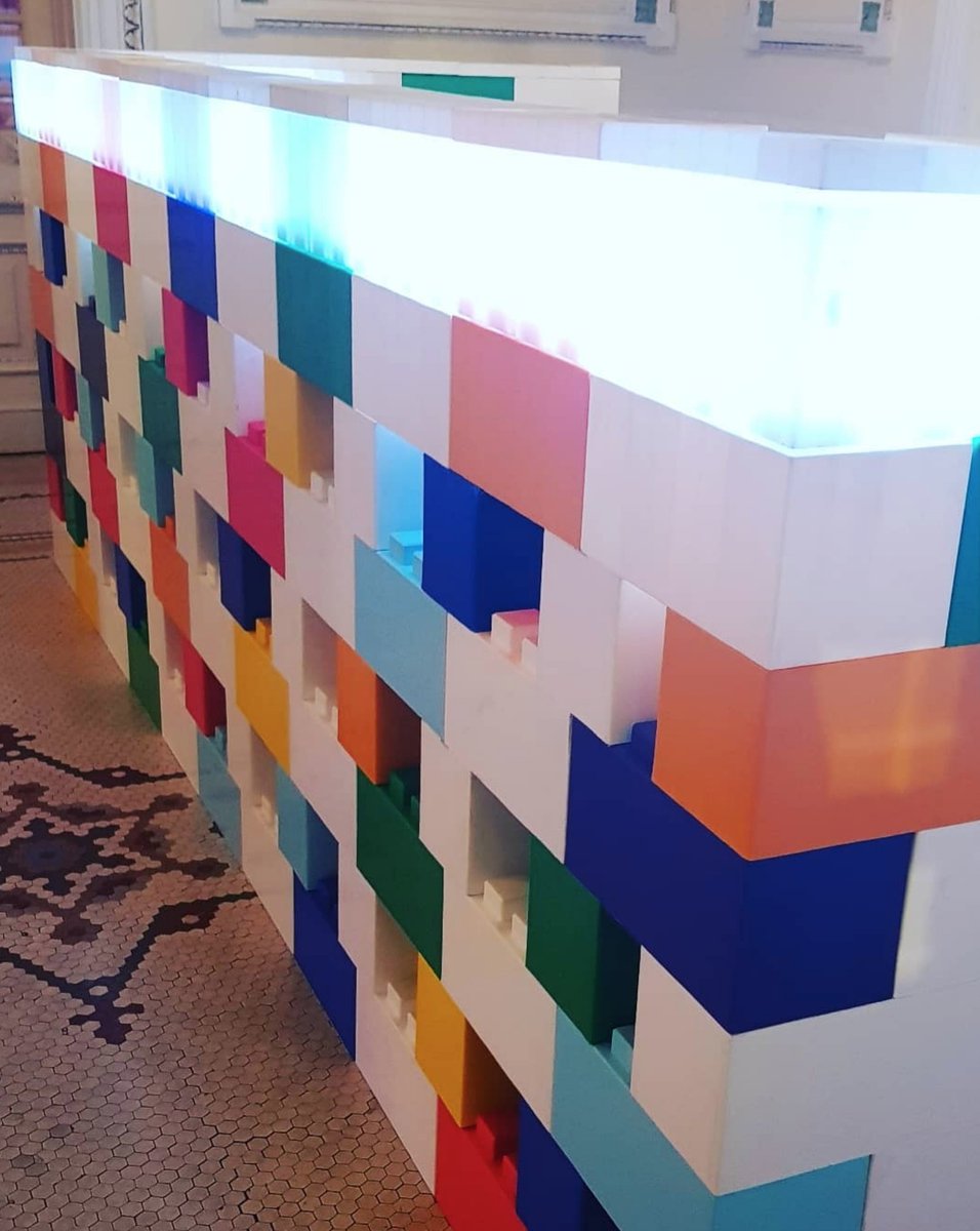 EverBlock's tweet photo. Add #LED strip lights to our translucent #blocks to brighten up any space or build! #everblock #ledlights #tentevent #eventorganizer #eventbar #eventrentals #portablebar #eventbar #tentbar #serverstation #custombar #biglego #decor #led #lights #ledbar #lightupbar @TiagoAbravanel https://t.co/SVWCWfe2H7