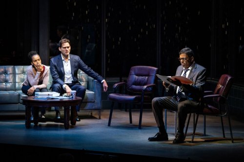 NYTheatreGuide's tweet image. Check out the brand new production photos of the Broadway premiere of @AmericanSonPlay, starring @kerrywashington, @StevePasquale, @JeremyMJordan &amp;amp; #EugeneLee, at the Booth Theatre! bit.ly/2D9sgMB