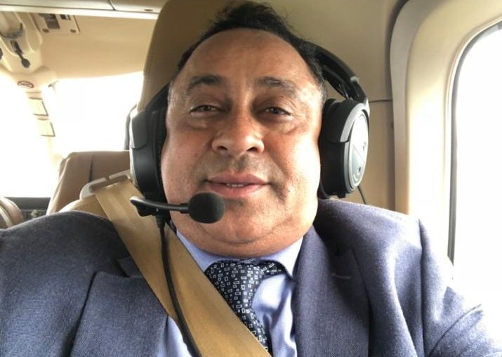 nuriapiera's tweet photo. Funcionarios van a funeral en helicóptero https://t.co/qzR1MO7I2W