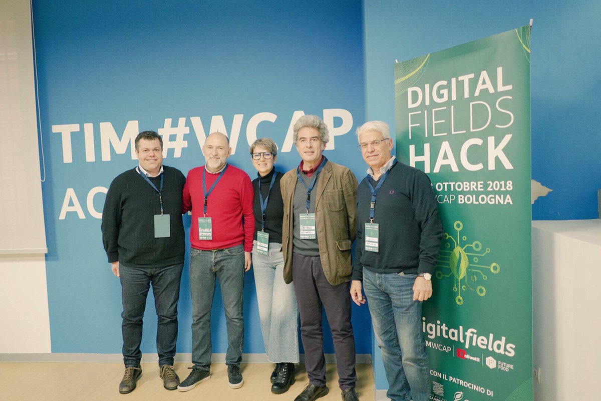 OlivettiOnline's tweet photo. #Events Sabato e domenica abbiamo partecipato al #DigitalFields Hack, il primo #hackathon a @timwcap Bologna: 2 giorni di idee e soluzioni per sostenere la nostra soluzione #IoT Smart Farm.
Guardate la gallery dei momenti più salienti!
@cirant68 @gdt62 https://t.co/pG3EA3hixi