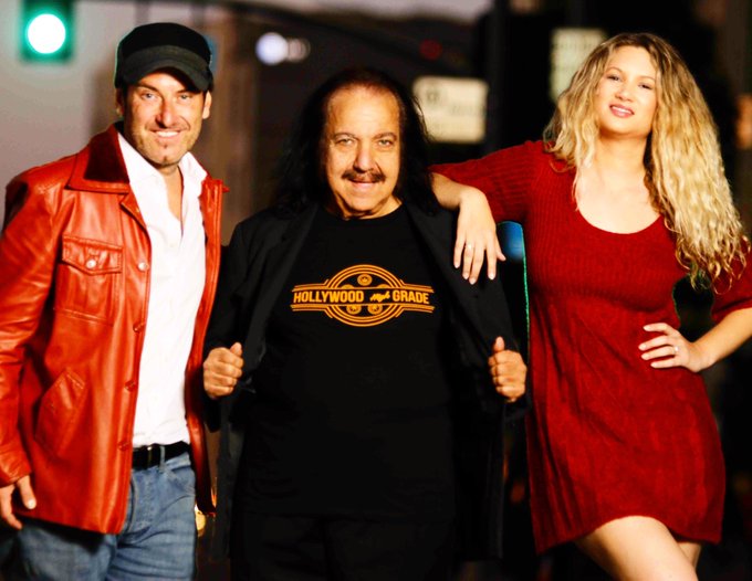 Watch Ron Jeremy's leaked NSFW photo on TwXstars