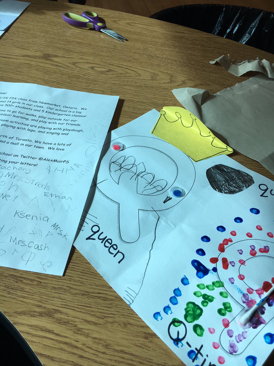 MrsJEvansJST's tweet photo. Excited to receive our letter from Mrs K’s kindergarten class @AlexMuirPS #canadianletterexchange https://t.co/PRRIWIutrQ