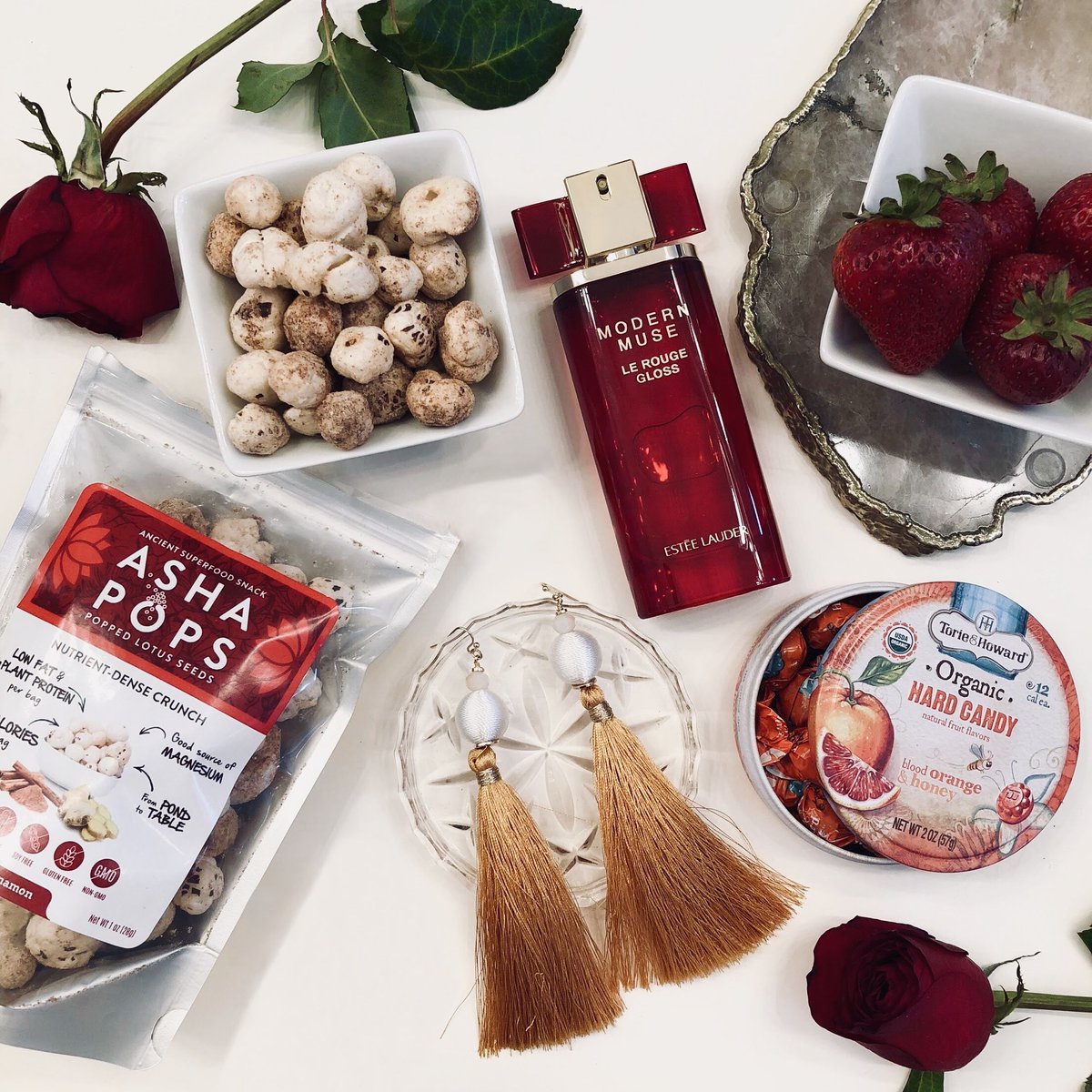 torieandhoward's tweet image. Check it out: 8 Healthy Vegan Snacks Your Body Will Love! | Vegan Beauty, Style and Wellness Blog by Ally Holt bit.ly/2NUbpT9

#bloglove #fanlove #readallaboutit