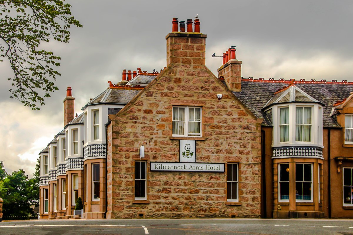 HistEnvScot's tweet photo. A fang-tastic new plaque honouring Dracula author #BramStoker was announced today. The plaque will soon be affixed to Cruden Bay's @KilmarnockArms Hotel, where Stoker stayed in 1894 to begin writing his famous novel. See our media release for more info: https://t.co/kwaugjCOiK https://t.co/fxv5hN2GCd
