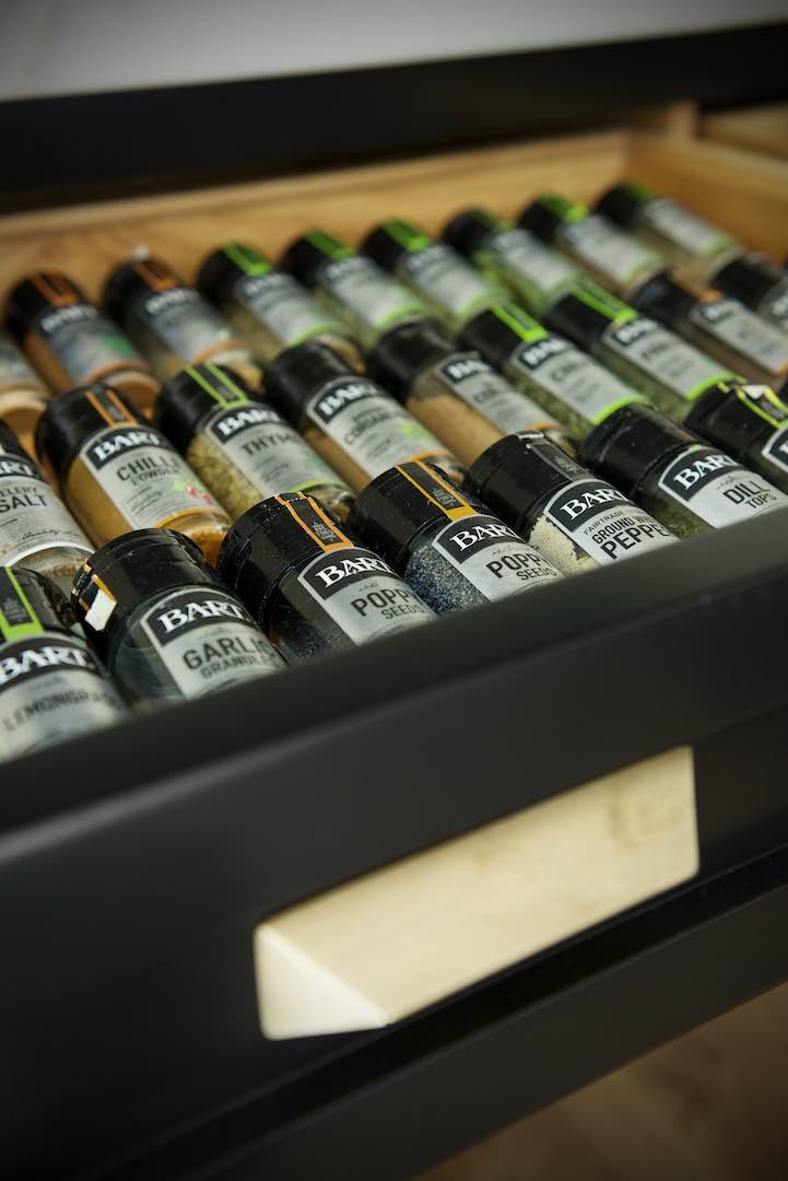 We just love this time of year where you can really experiment with warm soups and hearty meals. To make this easier we provide our customers with the option to incorporate a spice draw into their kitchen! Making things just that bit easier with Charlie Kingham.