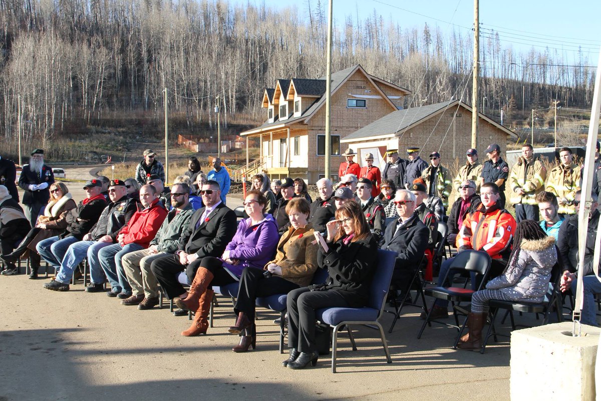 LAVMonument's tweet photo. Acknowledging the 1 year Anniversary  (Oct 28, 2017 ) of the Fort McMurray Legion 165 #lavmonument dedication, honouring Afganistan CAF veterans. @MyMcMurray @RMWoodBuffalo #rememberthem https://t.co/fH1daT9N2c