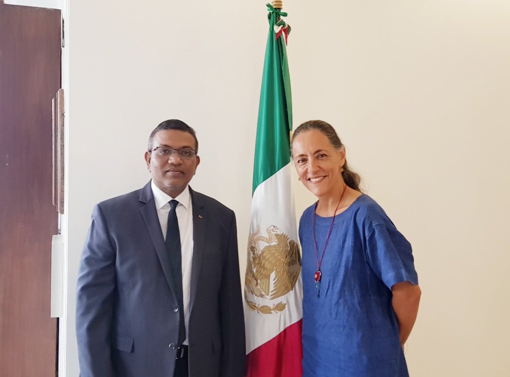 MDVinINDIA's tweet photo. Ambassador H.E. @ahmedMDV held meetings with Ambassadors of Kuwait H.E. Mr. Jasem Ibrahem J.M. Al Najem, Mexico H.E. Ms. Melba Pria and Oman H.E. Mr. Sheikh Hamad Bin Saif Bin Abdul Aziz Al-Rawahi. Discussed strengthening bilateral relations @MDVForeign https://t.co/GOgNi2ZT3m