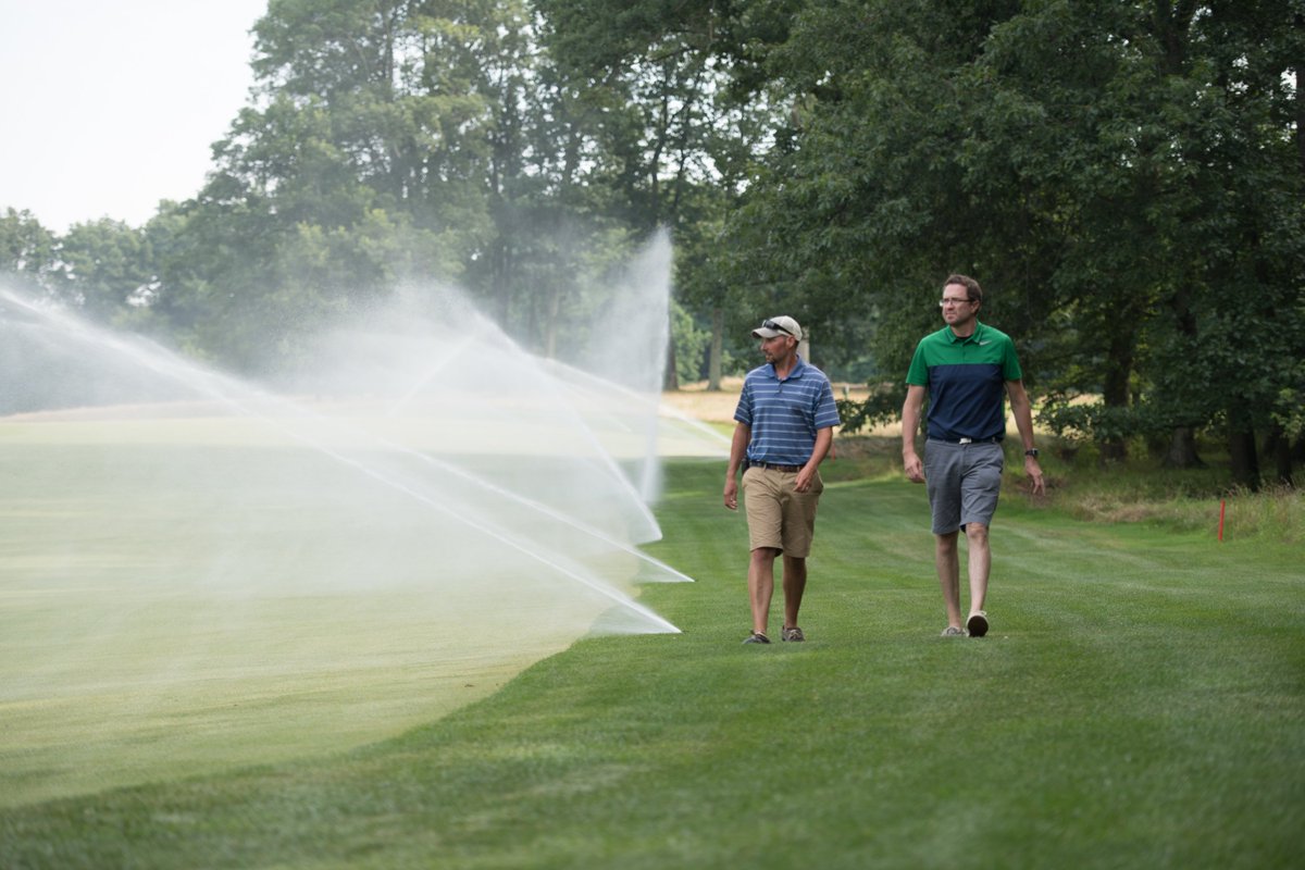 RainBirdGolf's tweet photo. With MemoryArc on #RBRotors you retain two part-circle arc settings, so you can shift between full- and part-circle operation in seconds.
#EasyToUse #UnmatchedQuality #TimelessCompatibility
WATCH how EASY it is to switch between arcs: https://t.co/EzVYUHbI9M https://t.co/XotG7j1HZb