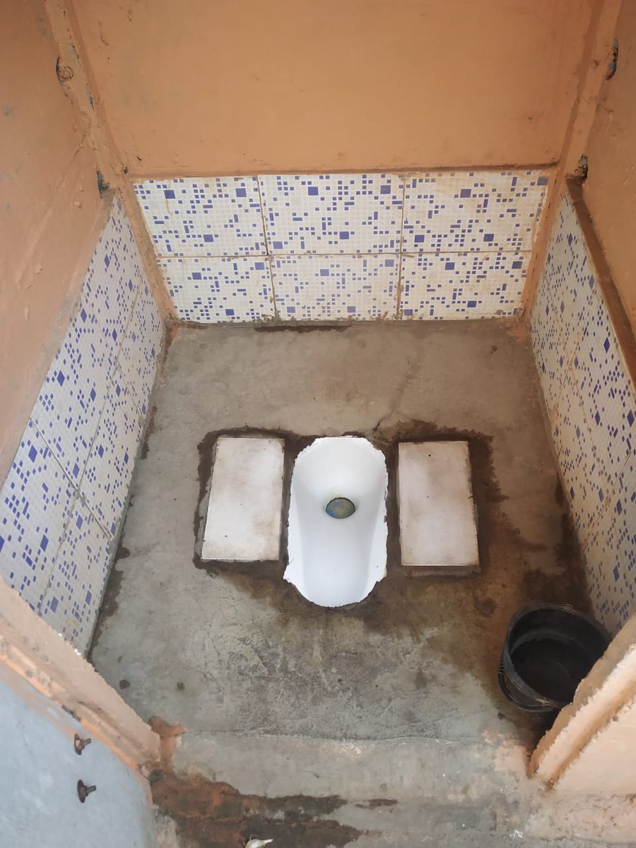 YkabirYusuf's tweet photo. #newnormal Low cost toilet pan #satopan #lixil #jalna #Maharashtra with a proud toilet owner. Less water intensive . @paramiyer_ @UNICEFIndia @Samhitadotorg @swachhbharat @SwachhJalna https://t.co/XIP90FN0Xr