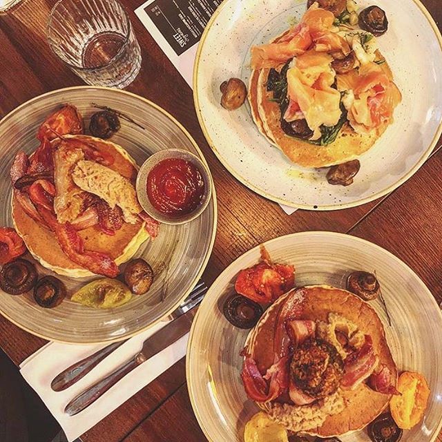 stackandstill's tweet photo. Hungry? We got you sorted! ๐คค๐ฅ๐ฅ Get your week off to a good start with a delicious pancake dinner!
We're open now at 100 West George Street!
#pancakes #stackandstill #glasgowfoodie https://t.co/nvyoC5WyEe