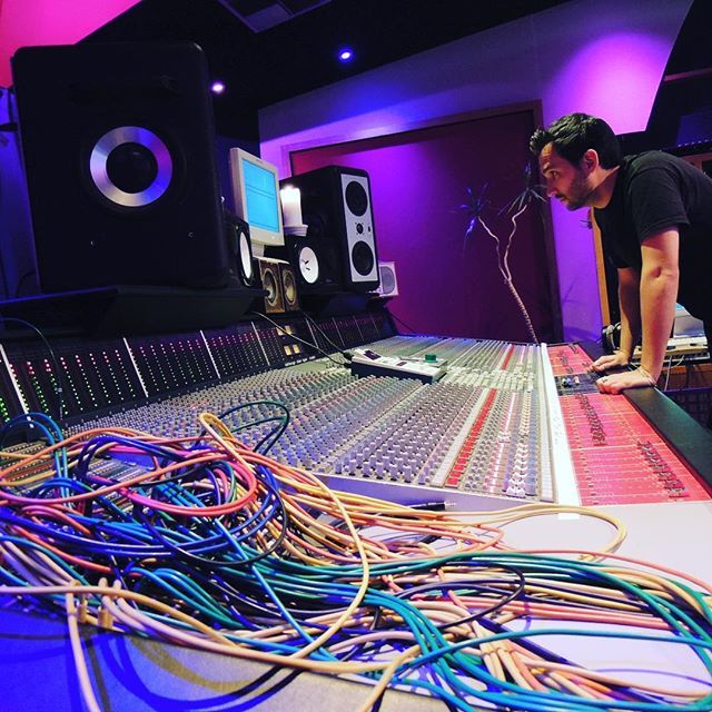 BoomDice's tweet photo. In living color 🎶 #zen in my #mood zone. Making dreams audible since 85 buuuuutttcchhhh. #producer #mixer #songwriter #sslgseries #barefootsound #ns10 #augspurger https://t.co/uAVITMpWsp https://t.co/iCNon5k6X1