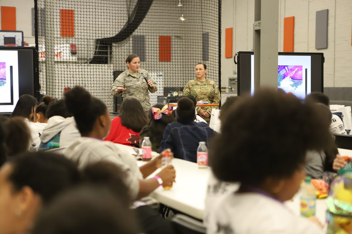 SOFWERX's tweet photo. On 26 October, #SOFWERX welcomed Young Middle Magnet School for #GirlsSTEMDay. SOFWERX is eager to continue working with dedicated individuals to support the next generation of women in STEM.
#STEMGirlsCan #STEM #STEMday #STEAM #weclimbtogether
@TampaBaySTEM
@HillsboroughSch https://t.co/W0SH0VaujW