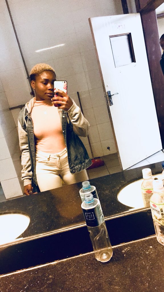 rickslyn_myers's tweet image. First day of free school was a disaster 🤗. 
Done with your last class? Just take a light stroll from Fendall to redlight 🗣
Well, thank you Mr. President! We stay grateful with hopes our teachers get paid and in time, before they start boycotting classes🙃
#overcrowded #propoor