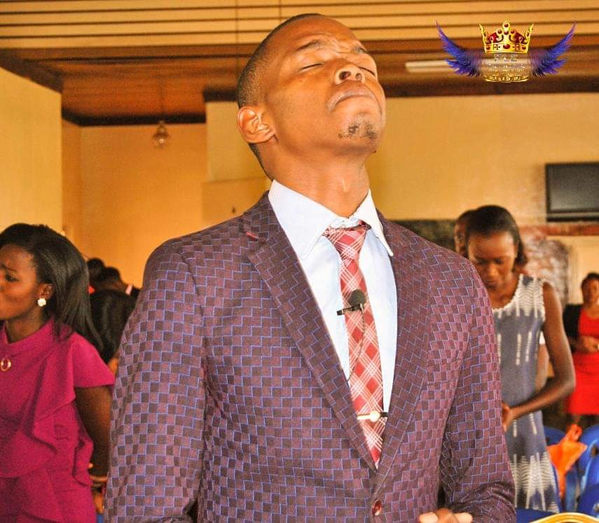 Elvis_Muzanga's tweet photo. Tonight am praying for You. May God, the Almighty God reveal himself to you. May he reveal His plans and purposes for your life in Jesus Mighty Name!!
#SonofMyFather @UebertAngel
#UnquestionableDominion https://t.co/HoRpS2f9eS