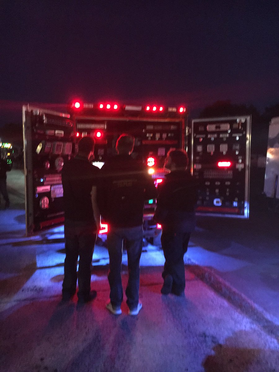 KandSMcKenzie's tweet photo. The dark days are here call our team and get some expert advice on lighting #rigid #ecco #cell2 #trucklite https://t.co/NV7JRjdmAa