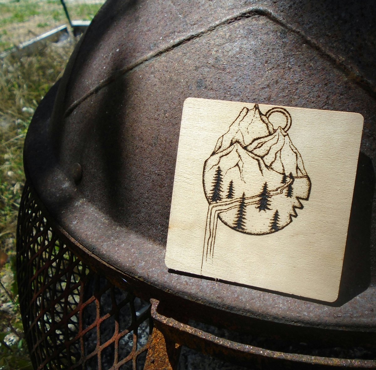 ChadZDawson's tweet photo. Home is where the mountains are.

#laser #engraving #mountain #Z3DP https://t.co/sgQez7Trdl