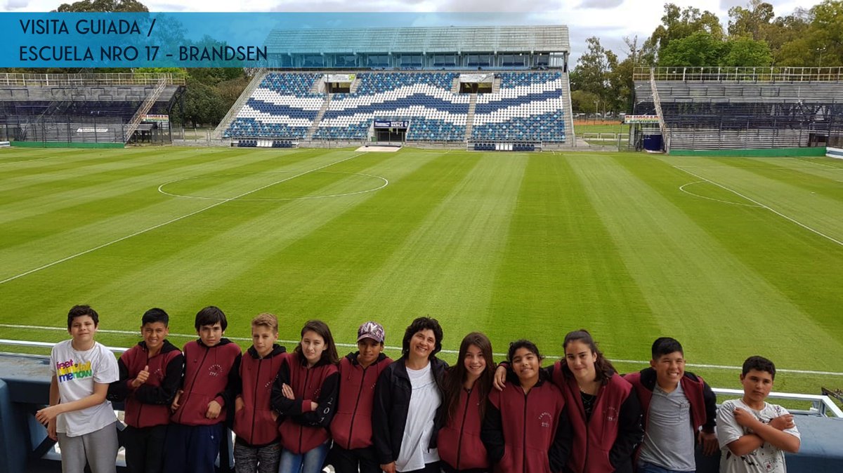 #GELP #CGE

El viernes junto a @GimnasiaSocial recibimos a los chicos de la Escuela N° 17 de Brandsen. Recorrimos la histórica platea techada, el Estadio y merendamos en el Salón 'El Decano'. Hablamos sobre nuestra historia,nuestros símbolos y la relación de Gimnasia con La Plata