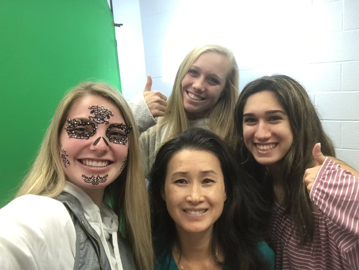 Dominionlibrary's tweet image. A selfie  moment with your librarian @Dominionlibrary @DominionLcps. Great job, girls, on the progress of your Day of the Dead project. Your librarians love working with you #trulytitan19