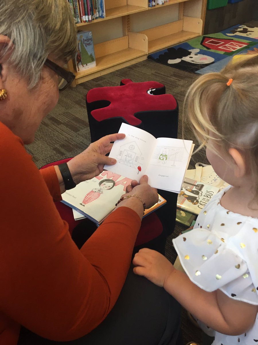 MeganPanatier's tweet image. Zines at @BaldwinHills ! @iLuvLibraries #zines #zinelibrary #library #zine #libraries @LAPublicLibrary Branch 46!