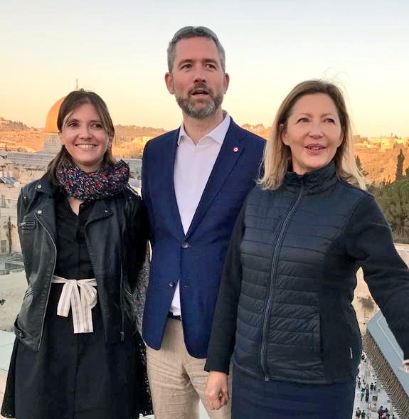 auroreberge's tweet photo. A Jérusalem avec @npouzyreff78 et @FGouttefarde : échanges avec nos homologues députés issus de plusieurs groupes parlementaires, visite de la vieille ville. https://t.co/bd1BboLtLp