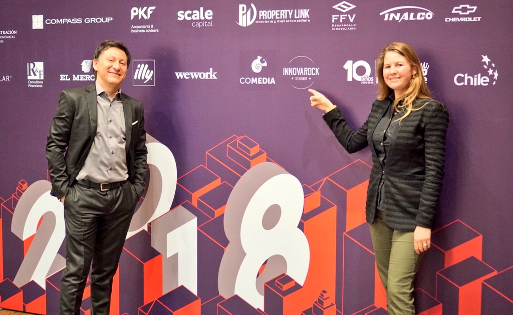 irockCL's tweet photo. Los periodistas fundadores de #ComediaWorld, matriz de #InnovaRock, @Carorossi y @leomeyer están participando hoy de #SANFINS18, organización a la cual asesoraron en los contenidos que se realizan entre 14 y 16.30 horas. https://t.co/pDXKZRol9E
