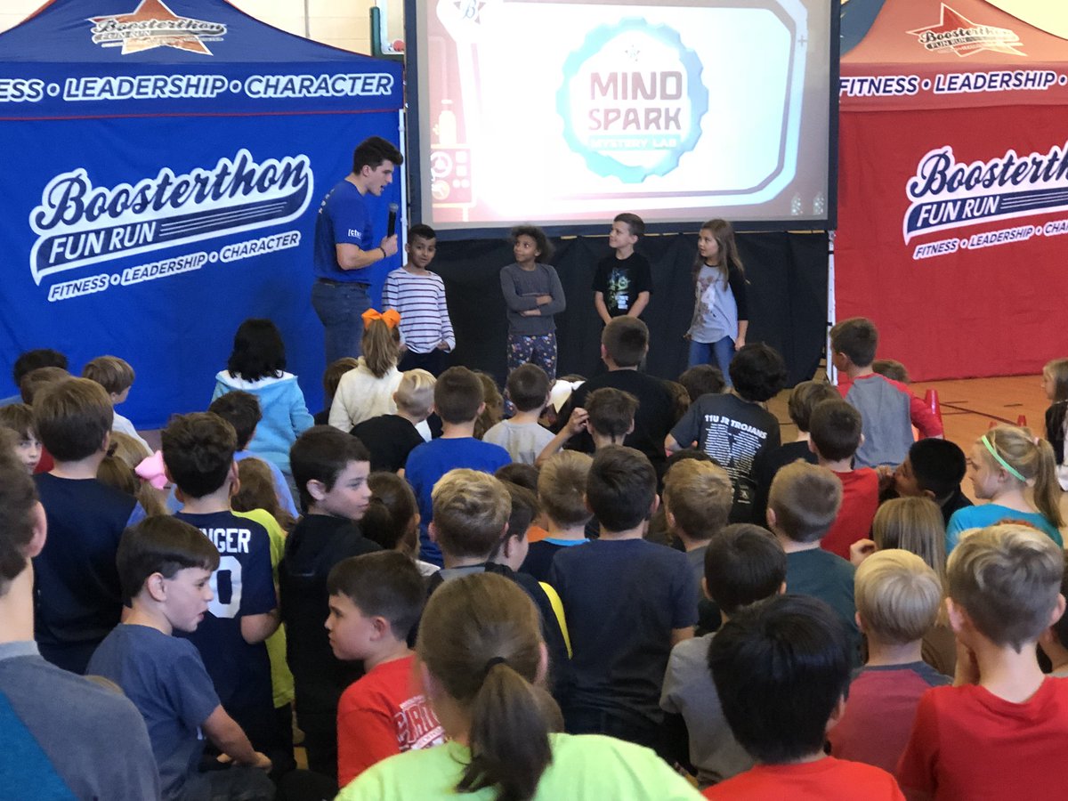 MVESGainesville's tweet photo. Fun at today’s @Boosterthon pep rallies! The top registered class eats lunch with the Boosterthon team tomorrow! #MindSpark #helpmyschool @PtoMves https://t.co/p2bftIiy3A