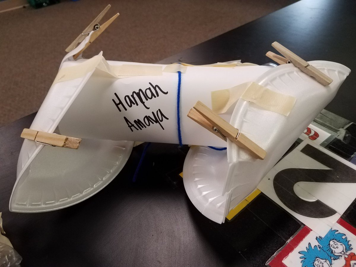 TeacherSnaps's tweet photo. Our 2nd graders finished creating their coolers for their popsicles! Hopefully they will survive the heat! @Carlisle_elem #SmallCatsBigDreama https://t.co/eb1f7cjSpA