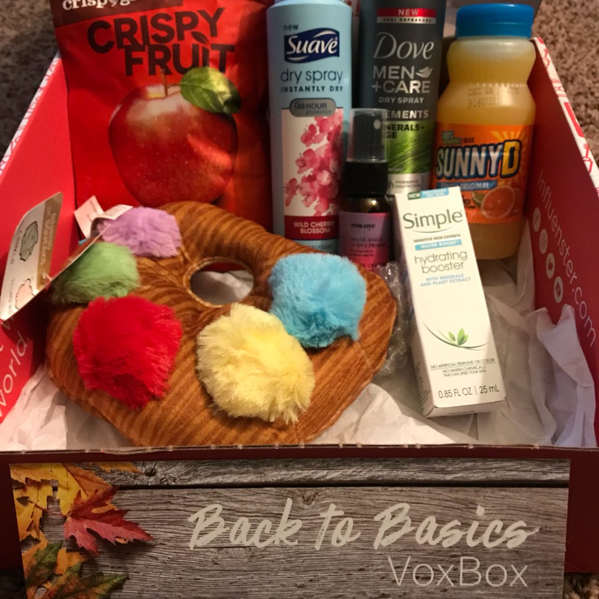 babygurl_kelsey's tweet photo. I got chosen to receive the Back To Basics VoxBox from Influenster! What a great box!! I love everything I received! @CrispyGreenSnacks @Influenster #BackToBasicsVoxBox #complimentary https://t.co/EKOqh0OTHN