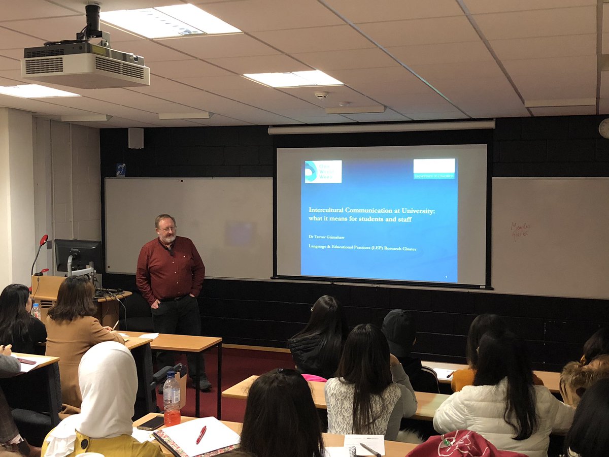 Continuing our #oneworldweek events with @Grimshaw2014 from @EducationBATH discussing Intercultural Communication & what it means for @UniofBath students & staff #weareinternational #belongatbath