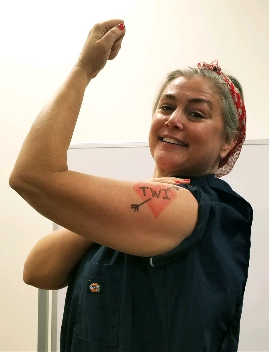 Regional Dir <a href="/MFR_Edge_Stacy/">Stacy Feeney</a> gets into the #Halloween spirit with a #MFG flair by paying tribute to Rosie the Riveter and Training Within Industry. Numerous #CO manufacturers have reaped the benefits of #TWI, including <a href="/CoorsTekInc/">CoorsTek</a>, <a href="/ReadyFoodsInc/">Ready Foods Inc.</a>, and <a href="/TruStile/">TruStile Doors</a>. #ColoradoMade