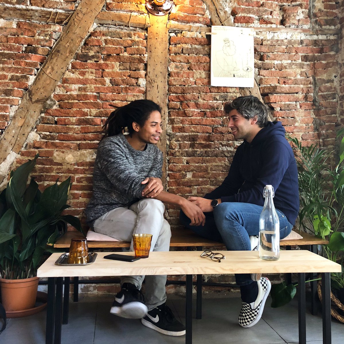 SensahionPhotostudio (@sensahion) on Twitter photo Un placer fotografiar hoy la entrevista del actor <a href="/Mike_Batista_/">Michael Batista</a> con @_david_hdez_ en #plantatecafe para la promo de su obra de #teatro #cronicadeunsecuestro en @TeatroGalileoGS ¡con estas sonrisas da gusto trabajar! 😄 Un placer fotografiar hoy la entrevista del actor <a href="/Mike_Batista_/">Michael Batista</a> con @_david_hdez_ en #plantatecafe para la promo de su obra de #teatro #cronicadeunsecuestro en @TeatroGalileoGS ¡con estas sonrisas da gusto trabajar! 😄