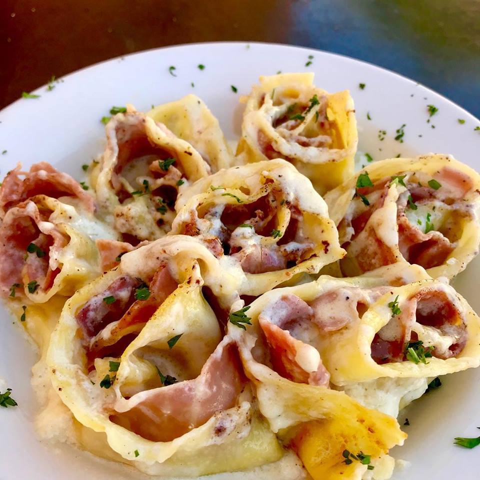 Pasta Roses with Prosciutto &amp; Provolone in a Light Cream Sauce - Today’s Special at Maui Pasta #Restaurant in #Scottsdale! $12. Come in for some #italianfood Today! 7704 E Doubletree Ranch Rd #115... Hope to see you soon! Aloha!