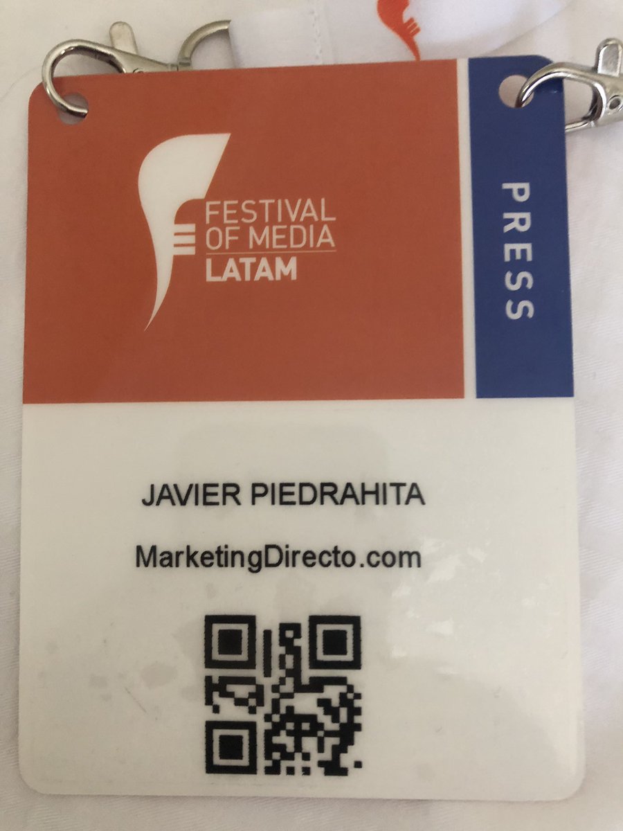 jpiedrahita's tweet photo. Con nuestros buenos amigos, amigas, lectoras y lectores, fans, seguidores Latam, y nuestra muy querida colaboradora y franquiciada de #FOARD FOA Rep Dominicana, @yesselylopez, hoy lunes en este @FestivalOfMedia Latam edition,  #FOMLA18, Miami. https://t.co/GozknuFdsI