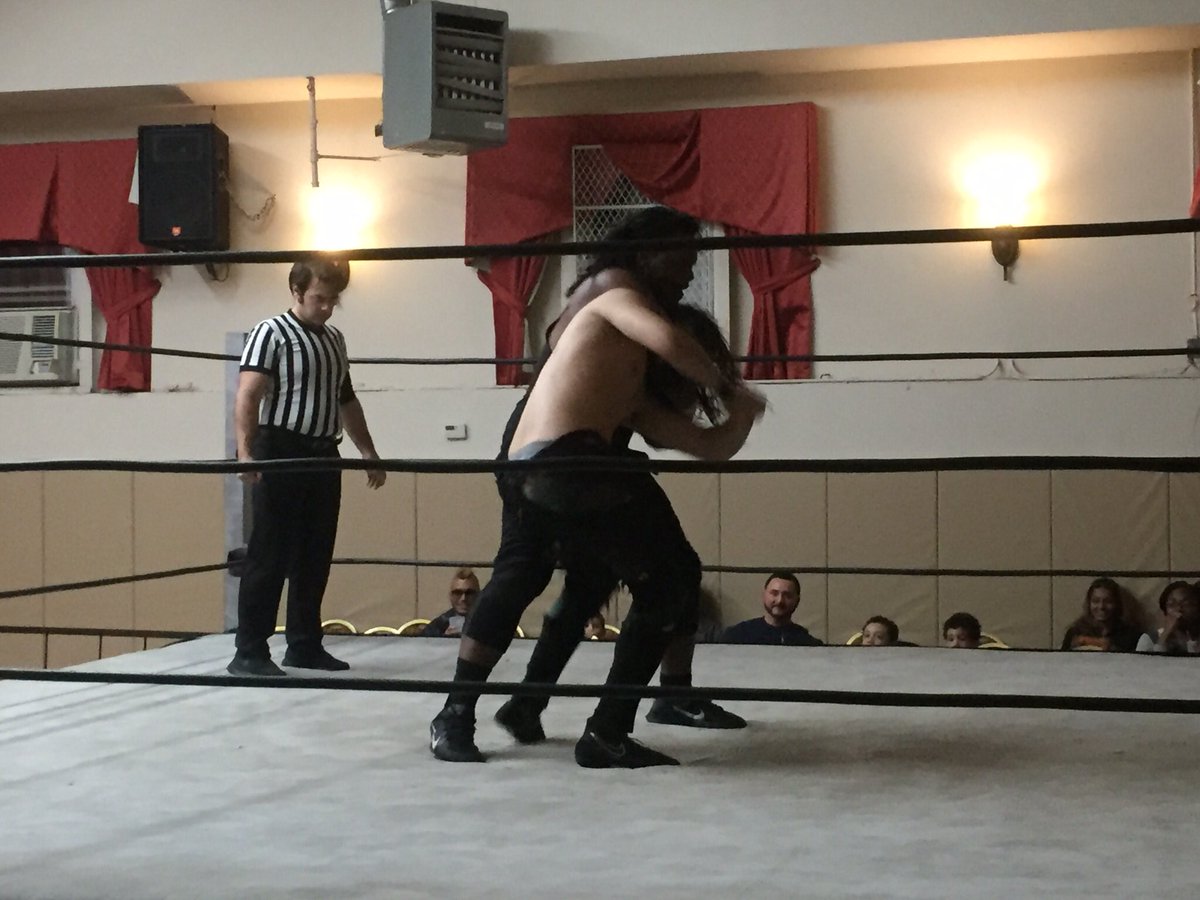 MichaelJPuddy's tweet image. Kicking ass and taking names, just another day at the office for @HesOnliine #BigCuzzo!