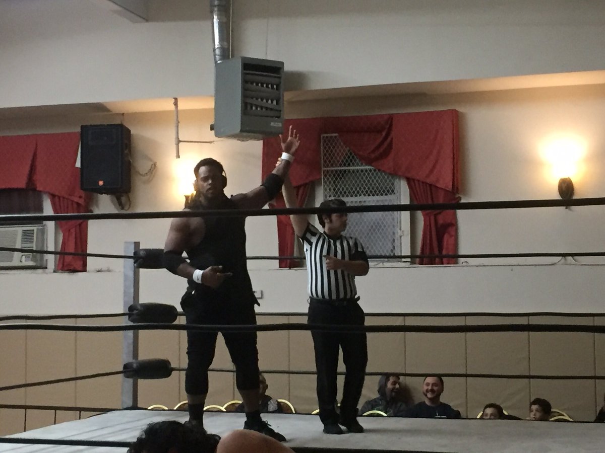 MichaelJPuddy's tweet image. Kicking ass and taking names, just another day at the office for @HesOnliine #BigCuzzo!