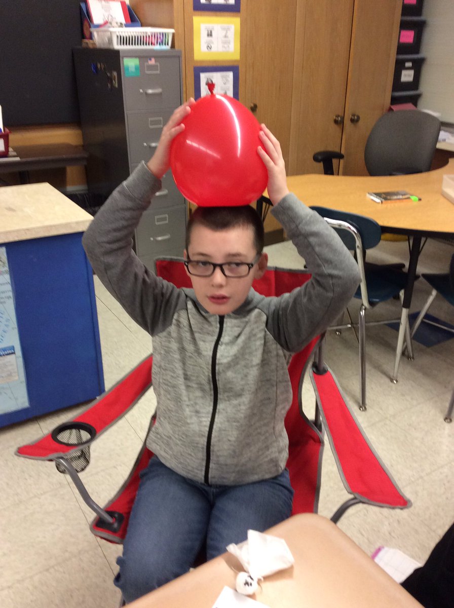 lrabenhorst12's tweet photo. 4th Graders experience spooky static electricity. https://t.co/IF3eXu3OQd