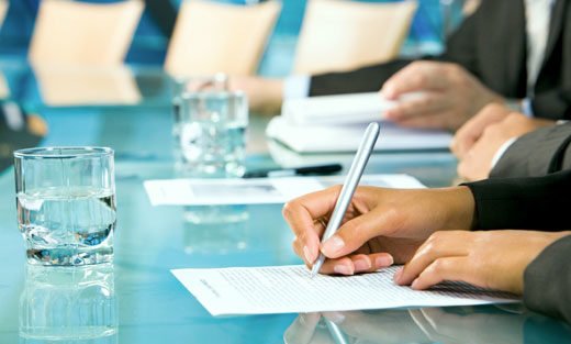 Op verzoek hebben we vandaag een persoonlijke coachingssessie Notuleren verzorgd voor een managementassistent in het LUMC. We hebben haar verder op weg geholpen met het notuleren en uitwerken van vergaderverslagen. Daarbij ging speciale aandacht uit naar de eisen aan het verslag.