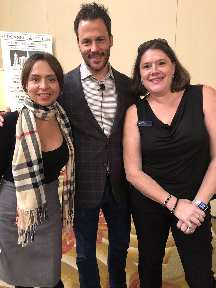 StetsonRLEstate's tweet photo. #MondayMotivaton: The Stetson Team is at the HGAR annual meeting and Members Day, taking in all the professional development. Big thanks to @RyanEstis on an absolutely amazing keynote speech! https://t.co/jgEEjBq8XS