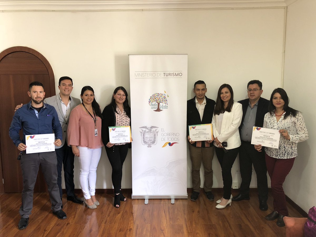 we_crespo's tweet photo. Hoy compartimos con los semifinalistas y emprendimientos ganadores de #emprendeturismo en Cuenca, este esfuerzo de @TurismoEc y @conquitouio demuestra la enorme capacidad de los emprendedores del sector turístico en el pais para generar proyectos que están transformando Ecuador https://t.co/GLrc3XxuAR