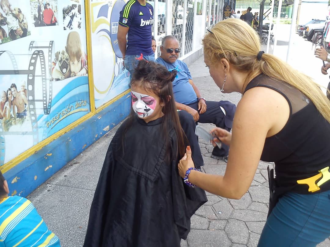 Continúa el trabajo social que se  viene haciendo desde los Mercadillos de Don Tulio,  relanzados por el alcalde <a href="/alcidesmonsalve/">Alcides Monsalve</a> para que los pequeños y medianos empresarios, así como los emprendedores, a fin de brindar una alternativa económica al bolsilllo. #29Octubre