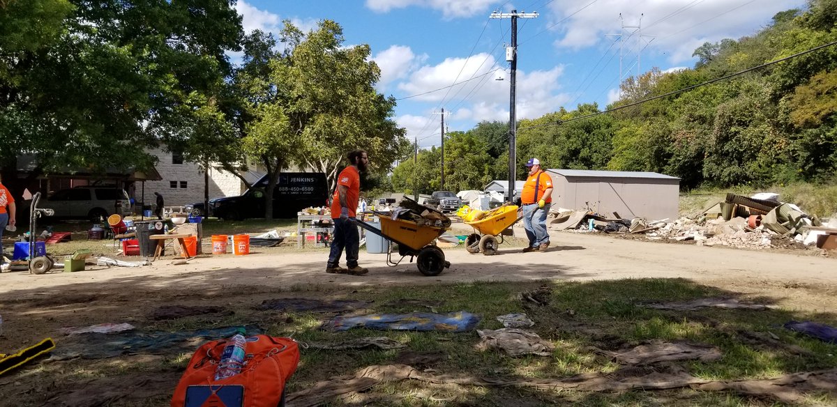 Cmorgan3Morgan's tweet image. Team depot Kingsland TX 6570, 8414, 6575 with the Minutemen disaster response @mlp814 @lbrucewillson @Jamie_0514SM