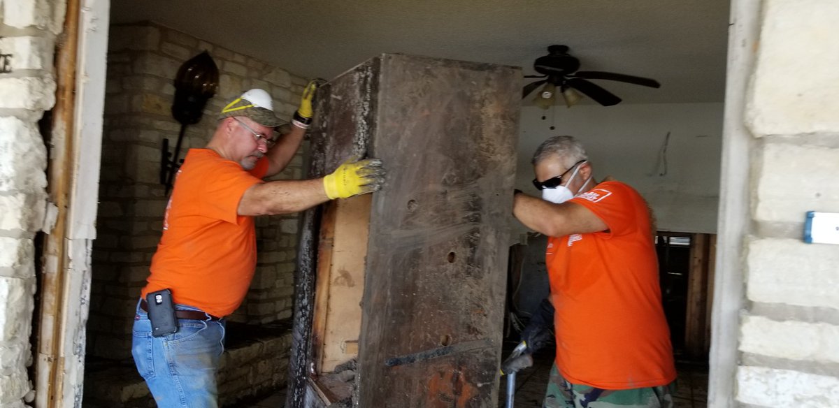 Cmorgan3Morgan's tweet image. Team depot Kingsland TX 6570, 8414, 6575 with the Minutemen disaster response @mlp814 @lbrucewillson @Jamie_0514SM