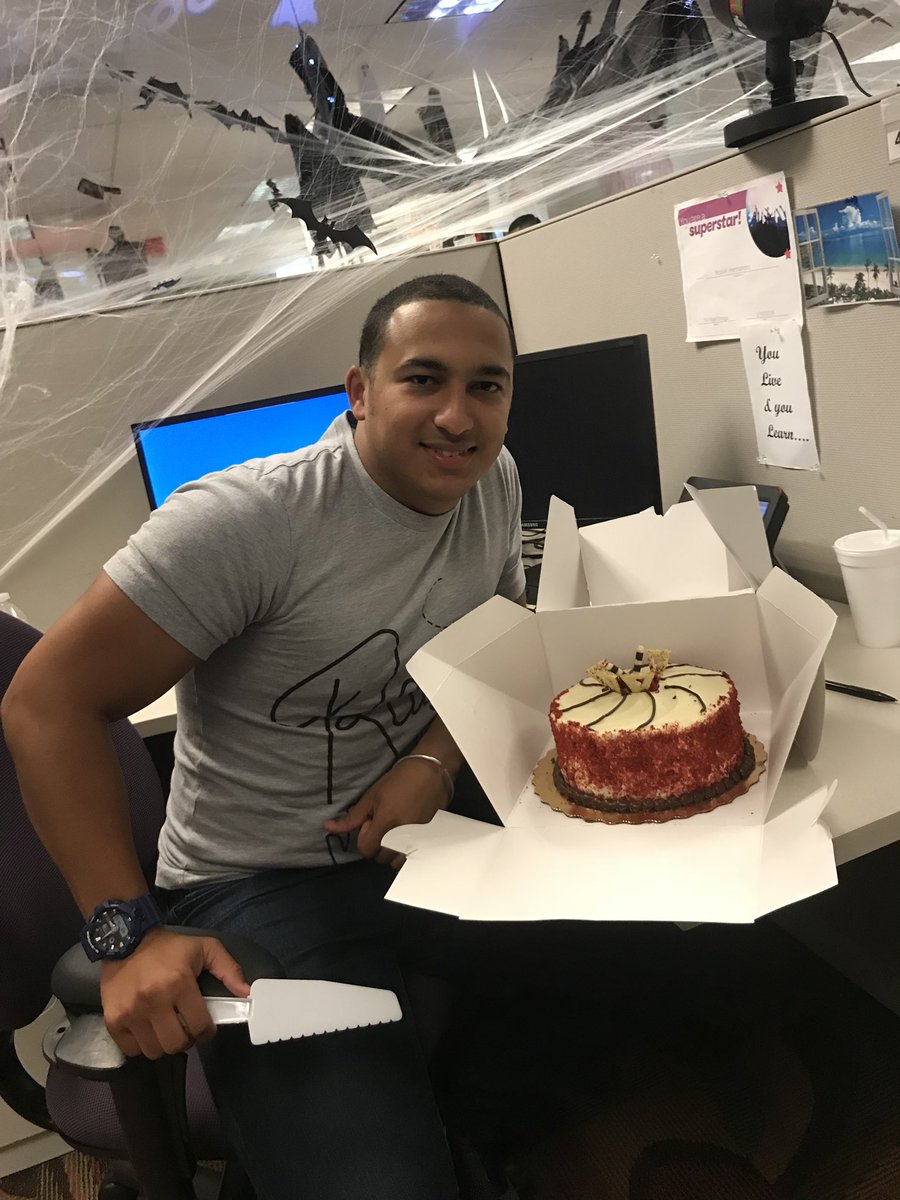 JackieMorenoMSS's tweet photo. Wishing our mi60 Yessiel a Happy Birthday! #betterlate #thannever #Miami #MSS #TugggleNation @xixraym0ndxix @TheIvanLacayo @DannyL_MiamiMSS https://t.co/5StDPKg5mO
