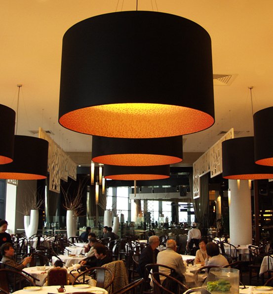 SatelightDesign's tweet image. These Circa lights give off an amazing golden glow.

#lightingproject #restaurantlighting #restaurantdesign #black #gold #orange #custom #pendantlights #featurelight #interiordesign #custommade #madeinaustralia #lighting