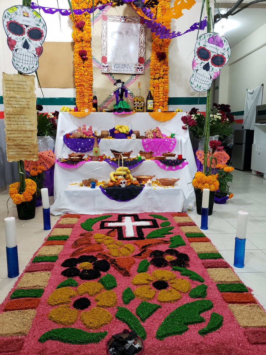 chistovery's tweet photo. Concurso de ofrendas #Prospera_Gro gracias al Delegado de @INAESMx en Guerrero Abel Echeverría por fungir como juez en este lindo evento @Prospera_MX @JGutierrezCasas https://t.co/cHSvRAlhNY