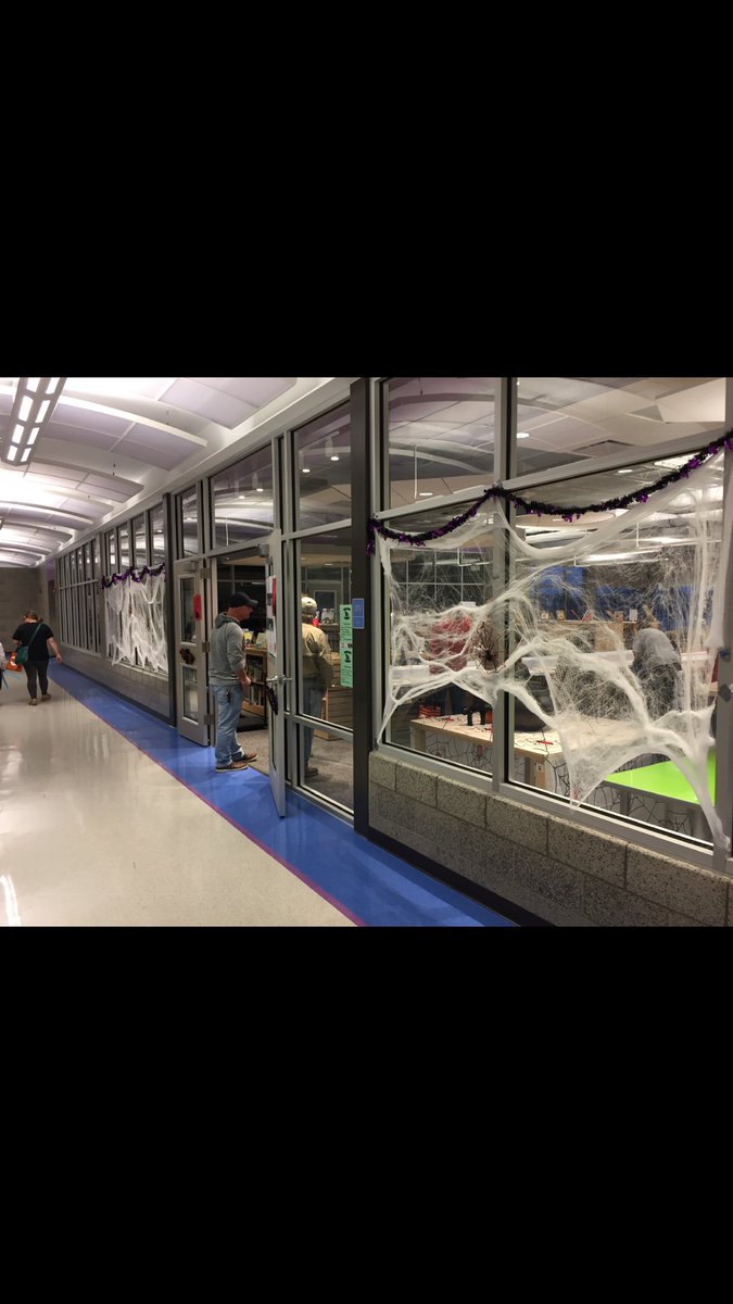 CRE_Cardinals's tweet image. Thank you to our FTO for putting together a fabulous night of fun at our Monster Mash.  Additional thanks goes out to our Partners In Education and special sponsors for supporting us at CRE. #CREteach #CPSBest @MediacomCable @HyVee #riverregioncreditunion