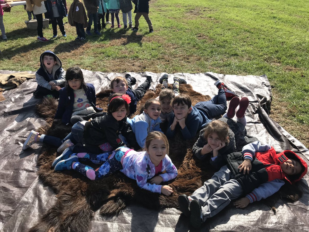 lisaarosee's tweet photo. TeePee βΊοΈ Ted! #kindercrazy learning from nature and each other! π π₯ π₯ https://t.co/1NxWNC3ulA