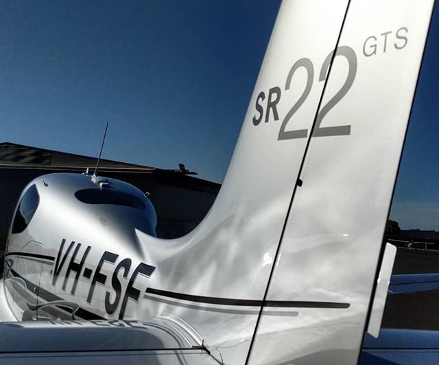 evan_schoo's tweet photo. #latergram
FSF received a full wash and polish the other day. It's really slippery and shines in the afternoon sun.
This beautiful G3 is currently for sale. Contact Avia if you're in the market for a beautiful aircraft.
#Cirrus #SR22 #cirruslife #theci… https://t.co/i2RKEwmkLu https://t.co/BjI3ldpCa4