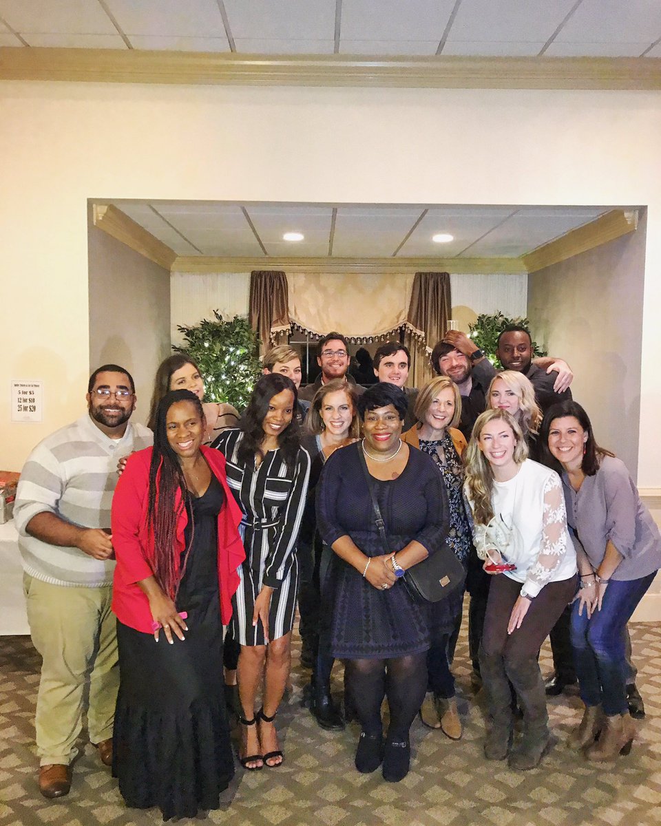 OfficialCFAR's tweet image. THANK YOU to everyone who came out to our Fall Fundraiser last Friday! We are able to do what we do because of the amazing people that partner with us and give toward our mission! We love you guys! #Philadelphia #MentalHealth