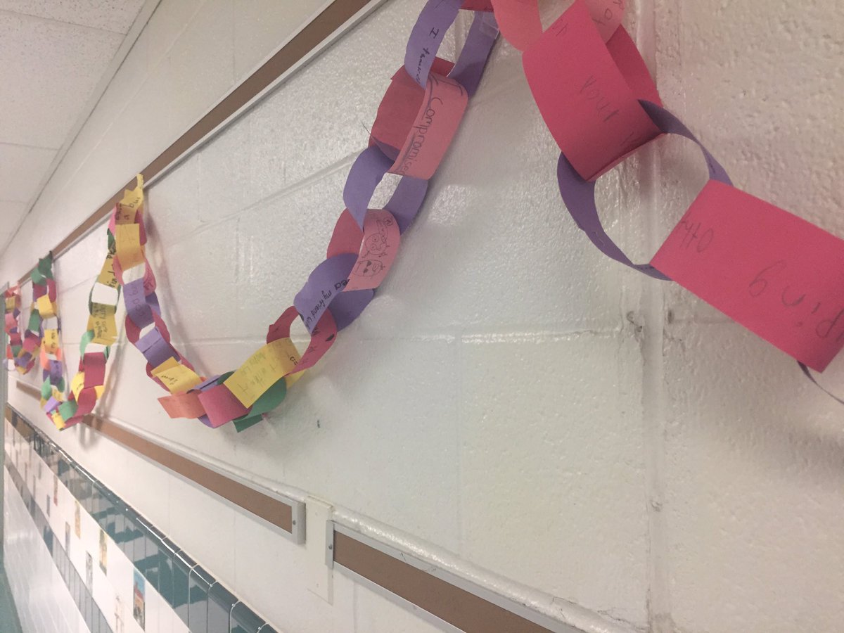 OVPTA's tweet photo. Just a glimpse at the Kindness Chain making its way through the halls!
https://t.co/KNxNw0ld4u https://t.co/Qpuxrswx7i